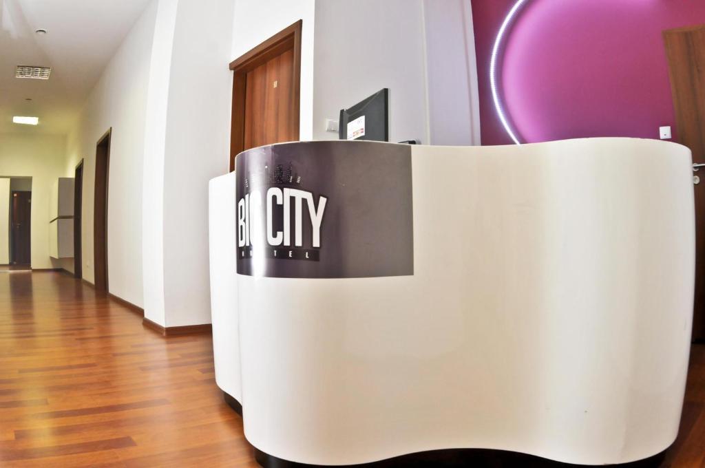Big City Hostel Wroclaw Exterior photo
